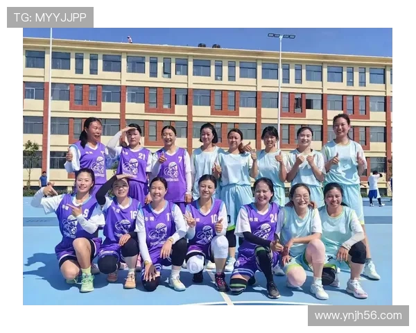 以篮球为纽带探索团队合作与拼搏精神在青年成长中的重要作用