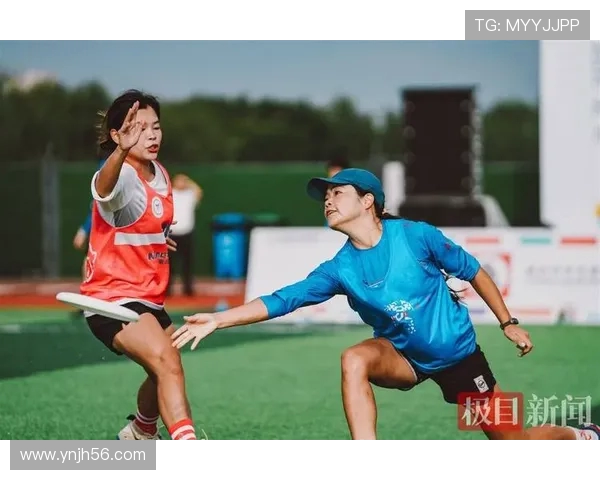 南京飞盘队与杭州飞盘队赛后复盘团队协作的精彩瞬间与经验分享 南京飞盘队与杭州飞盘队赛后复盘团队协作的精彩瞬间与经验分享