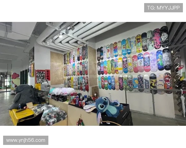 成都滑板队荣登滑板节奏排行榜第八名展现青春活力与团队精神