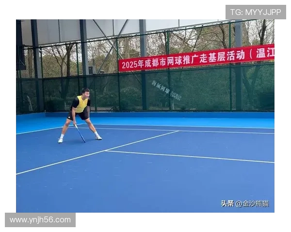 成都网球队的力量揭秘：网球巨献背后的奋斗与荣耀