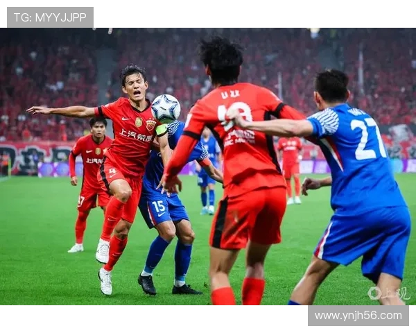 上海海港迎战上海申花德比战激情上演 全城焦点大战一触即发 上海海港迎战上海申花德比战激情上演 全城焦点大战一触即发